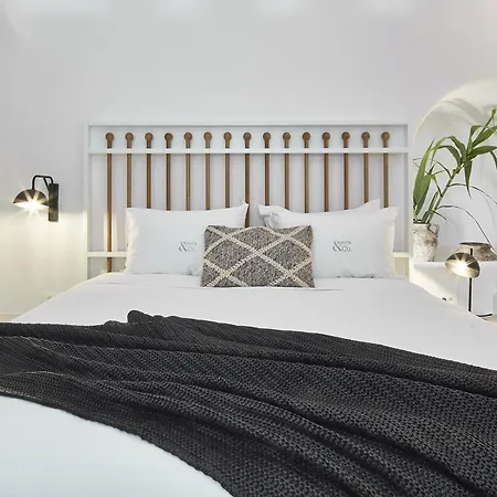 White & Co. La Torre Suites Pyrgos Kallistis Exterior photo