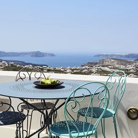 White & Co. La Torre Suites Pyrgos Kallistis Exterior photo