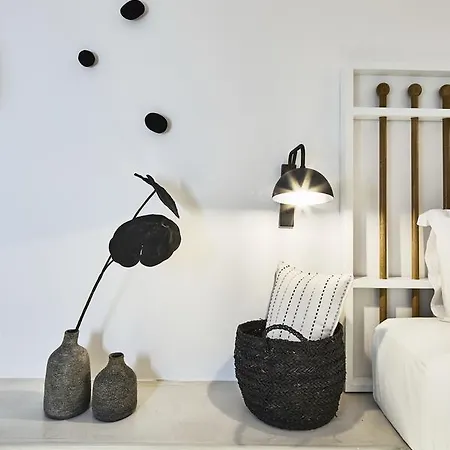 White & Co. La Torre Suites Pyrgos Kallistis Exterior photo