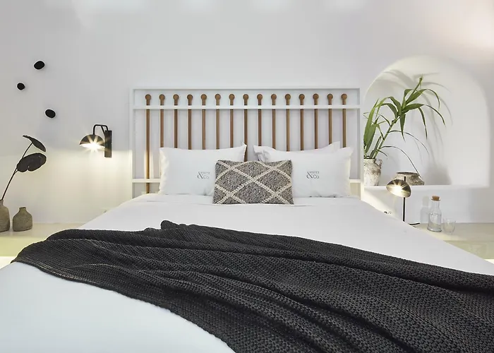 White & Co. La Torre Suites