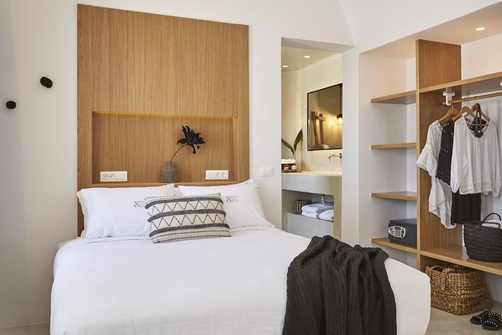 White & Co. La Torre *
