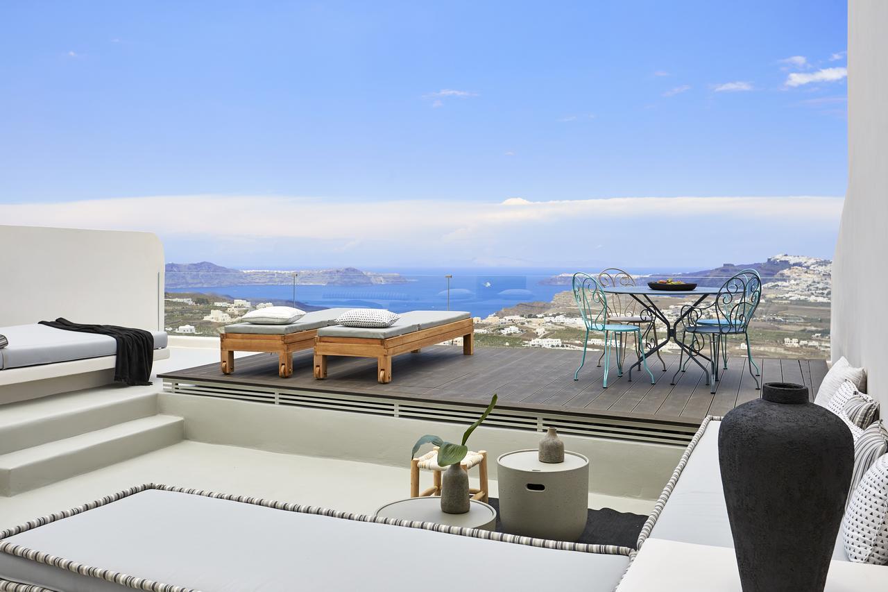 White & Co. La Torre Villa