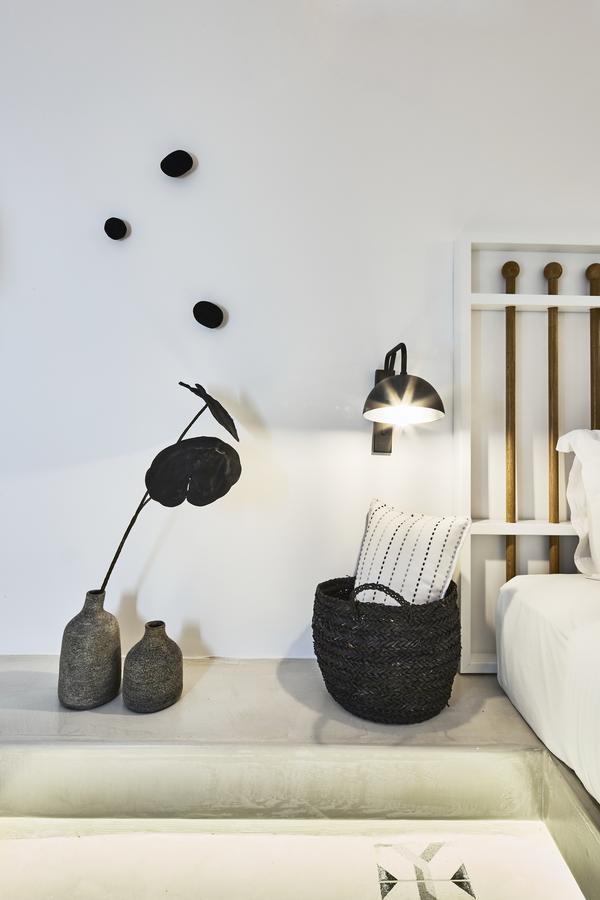 White & Co. La Torre Villa Pyrgos Kallistis